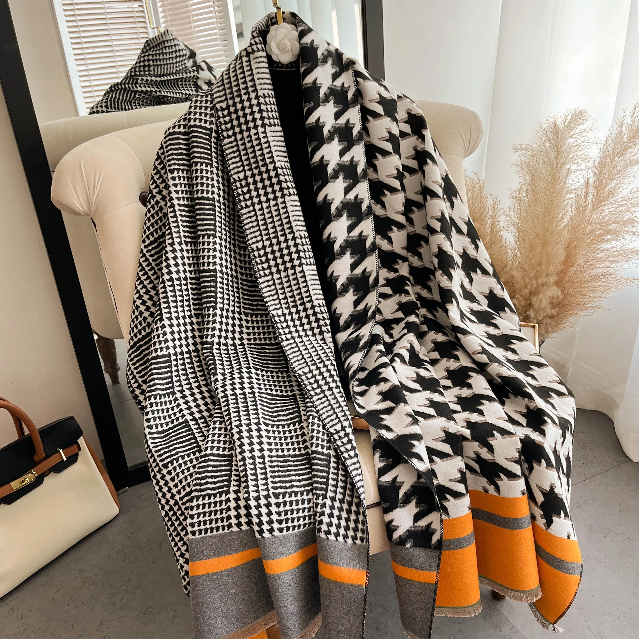 Black and White Houndstooth Cashmere Warm Scarves