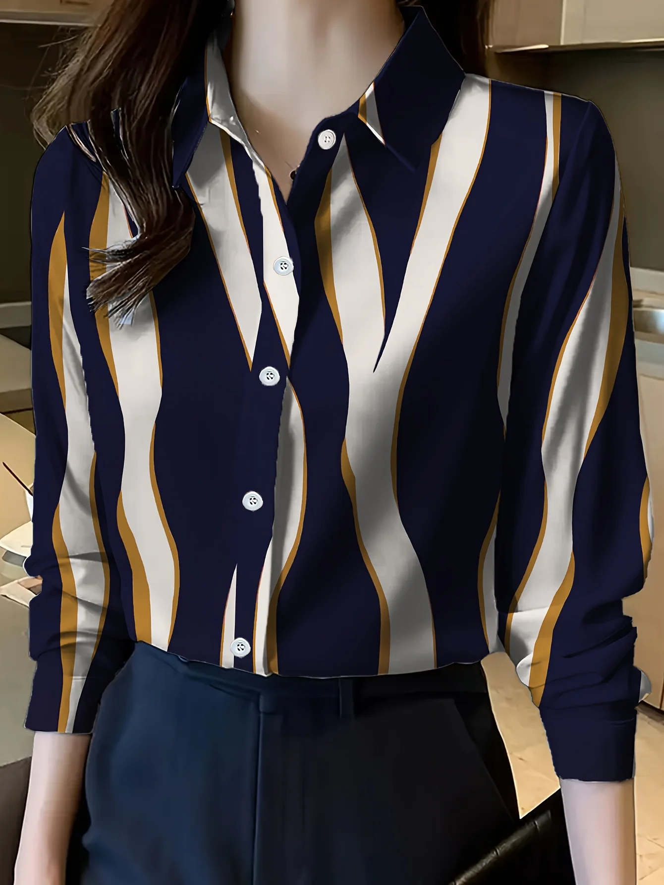 Boutique Ladies Lapel Button Shirt Elegant Temperament Long Sleeve Textured Design Shirt Ladies Daily Commuter Fashion Shirt - Image 2