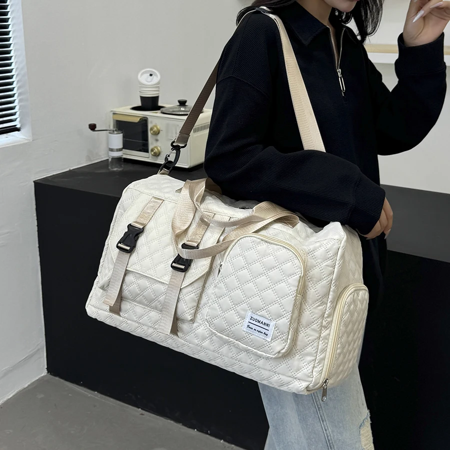 Durable Nylon Travel Duffle Bag, Portable Sports Gym Bag for Overnight Trips Shoulder Duffel Training Bag, Spacious Argyle - Image 2