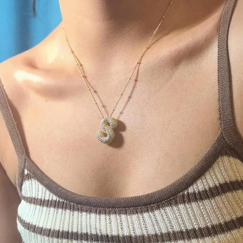 Exquisite 18K-Gold-plated Zircon Pendant Necklace Women's American High Quality Collarbone Chain 26 A-Z Balloon Letter Necklace - Image 2