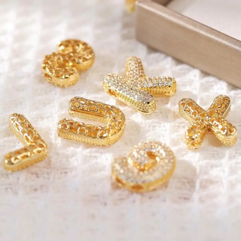 Exquisite 18K-Gold-plated Zircon Pendant Necklace Women's American High Quality Collarbone Chain 26 A-Z Balloon Letter Necklace - Image 5